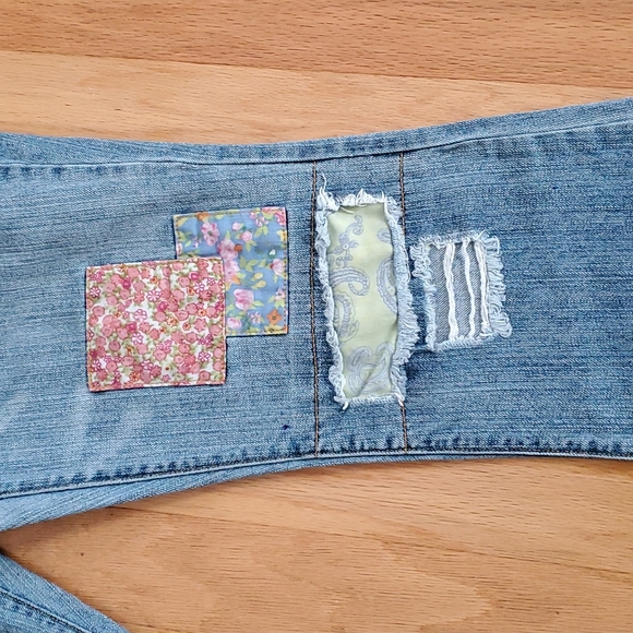 Levi's 515 Up-cycled Boot Cut Jeans - Picture 3 of 10